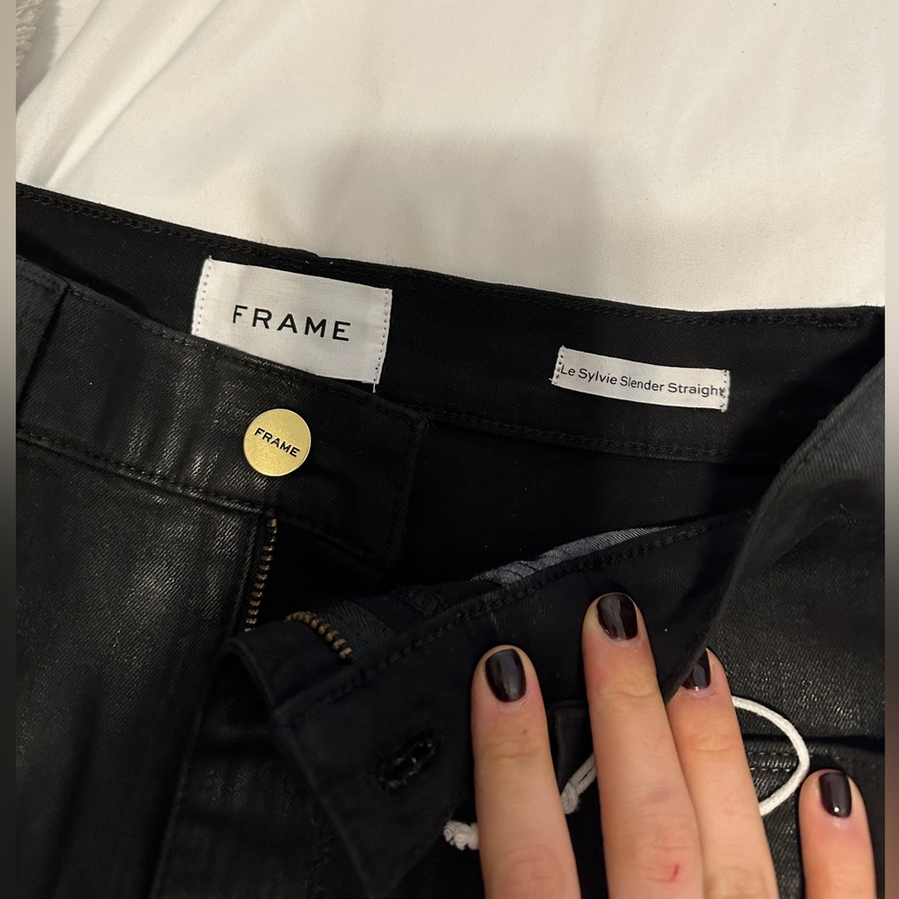 Frame Le Sylvie Straight Jeans